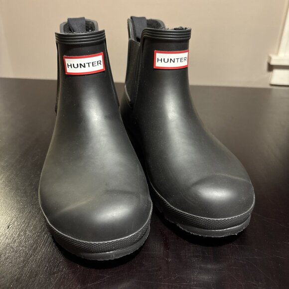Hunter Shoes - Hunter Chelsea Rain Boot for Women, Size 8 - Black. New Without Box